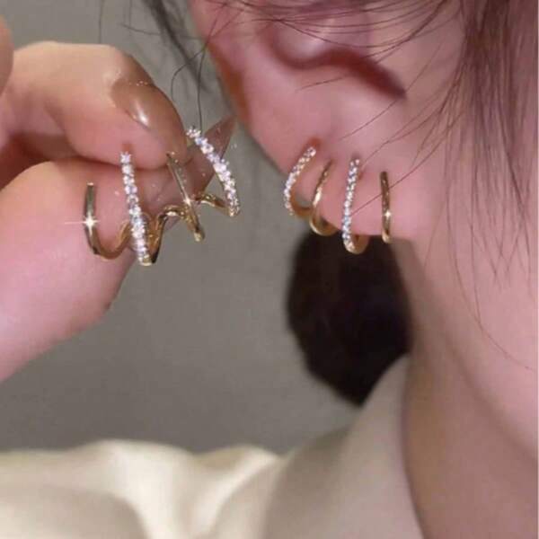1 Pair Minimalist Precise 4-Claw Design Stud Earrings For Women, Elegant And Sophisticated Business Earrings