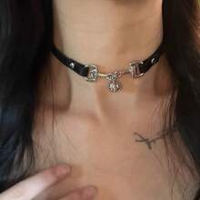 Collar gargantilla versátil de diseño exclusivo con campana para mujer, estilo gótico - Negro - Ver 4