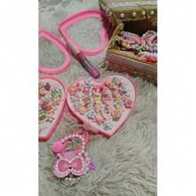 Kit Anel Colorido Infantil Menina Ajustável Com Caixa de Coração Lembrancinha Aniversário Festa e Presentes - Multicolorido - Visão 3