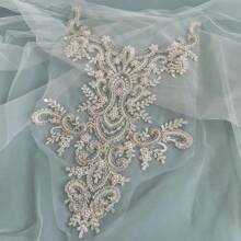 1 Piece Of Luxurious 3D Embroidered Lace Sewn On Rhinestones, Bead Glitter Flower Patch Decal, Used For Clothing And Wedding Dress Decal Decoration - White - View 2