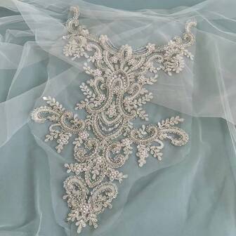 1 st lyxiga 3D-broderade spetsar påsydda strassstenar, pärlglitterblommig lappdekal, används för kläder och bröllopsklänningsdekaldekoration