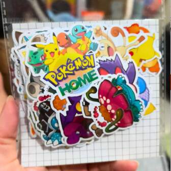 pokemon 100 piezas de pegatinas de dibujos animados lindos para decoración DIY en cuadernos, patinetas, escritorios, refrigeradores, bicicletas, paredes, a prueba de agua, pegatinas divertidas, regalo