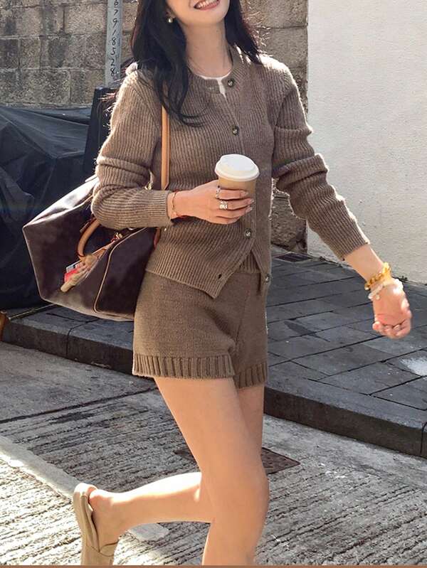 Alicedudu Women's Minimalist Style Cardigan And Shorts Knit Two Pieces Set, Autumn/Winter