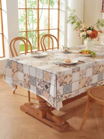 这款PVC塑料长方形桌布采用简约时尚的印花设计，100%防水防油，易于清洁。适用于客厅、厨房、户外、节日、派对、聚会等各种场合。
