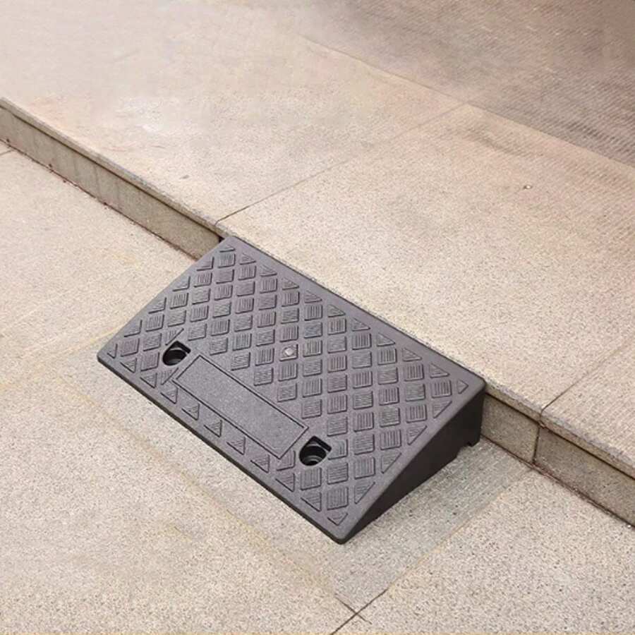 1PC Step Cushion Threshold, Lane, Wheelchair, Steps, Curb Ramp - Black - View 1