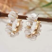 2pcs Elegant Bohemian Style Handmade Woven Baroque Pearl Hoop Earrings, Australian White With Golden-Tone Accents - Ideal For Daily Dresses, Beach Parties & Banquets - 白色 - 查看 4