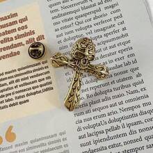 1 pezzo Spilla vintage a forma di teschio e croce, decorazione unica adatta per uomini e donne da indossare su costumi di Ognissanti, fermaglio per abiti, regalo divertente e carino per insegnanti