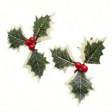 20 piezas de acebo navideño con bayas y hojas verdes, hojas artificiales para decoración navideña, decoración de fiesta festiva y manualidades DIY, rojo/dorado/plateado