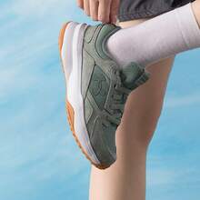 Under Armour Zapatillas deportivas retro y transpirables con suela gruesa, zapatos para entrenamiento de fitness y correr