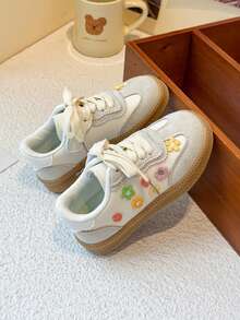 1双校园风儿童运动鞋蕾丝花边女童高颜值运动鞋轻便软底儿童溜冰鞋2025新款时尚训练鞋 - 米色 - 查看 6