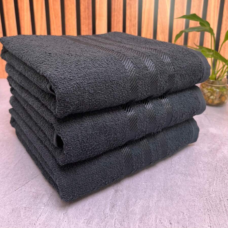 Set Of 3 Soft Cotton Terry Bath Towels 65x130cm Black - Black - View 1