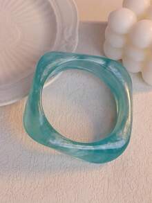 1pc Colorful Geometric Semi-Transparent Resin Bracelet, Fashionable & Versatile For Women