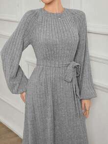 Đầm dệt kim dài tay phồng, cổ tròn, thắt eo, viền bèo nhún dành cho nữ cỡ lớn, thanh lịch cho mặc hàng ngày, mùa xuân/thu, thích hợp cho lễ Eid, các buổi họp mặt năm mới và đi làm/đi chơi thường ngày. - Xám - Xem 6