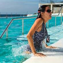 1 Piece/Large Floating Waterproof Phone Bag, Can Hold All Your Phones, Suitable For Surfing, Tubing Trips, Beaches, Boating, Fishing, Swimming, Kayaking, Snorkeling, Cruising, Water Parks And Other Vacation Travel Essential Accessories, Suitable For Couples - Black - View 10