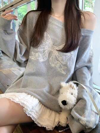 1 件灰色优雅女士运动衫，蕾丝花边细节，随机剪裁