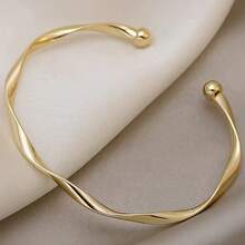 1 Piece Of Simple And Fashionable Style Women's Bracelet, Geometric Twist Bracelet, Women's Cuff Bracelet, Holiday Party Wear - 金色 - 查看 4