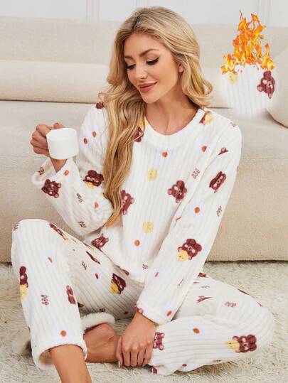2pcs Women Winter Cute Bear Fluffy Pajama Set, Minimalist Fashion Long Sleeve Top & Long Pants Fleece Thickened Homewear Suit, Suitable For Indoor And Outdoor Wear, Fall Clothes
