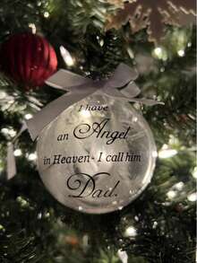 1 Stück Engel im Himmel Dekoartikel, Gedenk-Künstliche Federkugel Weihnachtsdekoration Anhänger, Weihnachtsbaum Dekoration, Heimdekoration, Weihnachtsfeier Zubehör, Weihnachts-Gedenk-Ornament Federkugel, Ein Teil meines Herzens ist im Himmel, Weihnachtsbaum Gedenk-Hängender Anhänger Geschenk für Mama, Papa, Sohn, Tochter, Schwester, Bruder, Oma, Opa