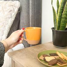 Mora Ceramic Large Latte Mug Set Of 4, 16oz - Microwavable, Porcelain Coffee Cups With Big Handle - Modern, Boho, Unique Style For Any Kitchen. Microwave Safe Stoneware - Assorted Neutrals-176765 - Màu sắc Safari - Xem 8