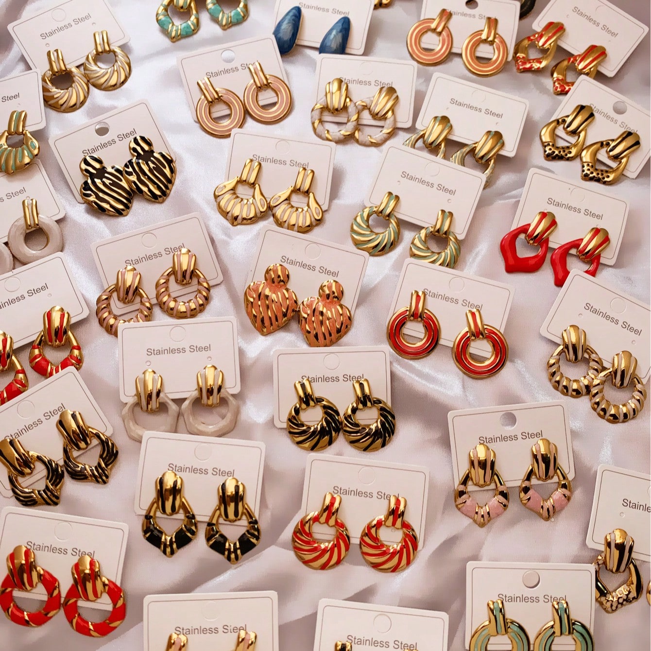 Piezas de pendientes de acero inoxidable, pendientes asimétricos multicomponentes, no se desvanecen, adecuados para uso diario de mujeres y regalos (