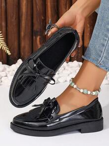Glossy Black Loafers With Bow & Tassel – Versatile Slip-On Shoes For Women,Chic Patent Leather Loafers – Preppy, Office & Casual Outfit Essential,Shiny Black Slip-On Loafers – Comfy Low Heel For Work & Weekend, Bow Detail Loafers – Dress Up Jeans, Skirts Or Pants,Effortless Glossy Flats – Easy Clean & Timeless For Daily Wear - màu đen - Xem 6