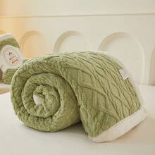 2-Ply Taffeta Sherpa Reversible Blanket, Warm Blanket Suitable For Sofa, Bedroom, Living Room, Multi-Purpose - Olive Green - View 7
