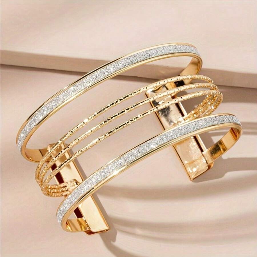1 Piece Of European And American Retro Fashion Style Big Brand Open Wide Hollow Geometric Women's Bracelet, Luxurious Sexy Women's Bracelet, The Perfect Gift, Suitable For Daily And Holiday Party Wear, Unique Design - 金色 - 查看 1