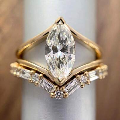 2pcs Luxury Sparkling Women's Engagement Rings, 14k Gold Plated With Shiny Oval Synthetic Cubic Zirconia, Perfect Anniversary/Valentine's Day Gift For Girlfriend, Ideal For Engagement/Wedding