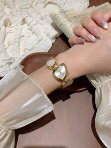 1pc Women's Gold-Tone Alloy Asymmetric Bracelet Watch, Fashion Arabic Numeral Dial, Quartz Movement, Adjustable Strap, Suitable For Daily Wear And Holiday Gifts - White - View 8