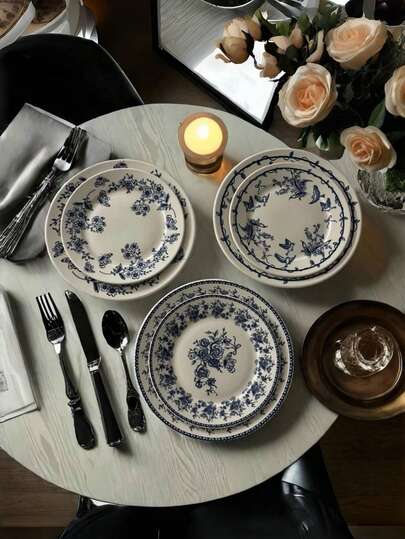 طبق زهور عنقودية عتيق قطعة واحدة، طبق ضحل فاخر بطراز رجعي مزين بالورود الزرقاء والبيضاء، طبق عملي عالي الجودة للإفطار والشاي بعد الظهر والستيك والحلويات