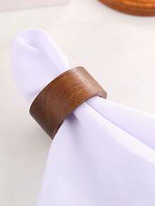 Simple Solid Color Wooden Napkin Ring Fashion Joker Hotel Table Napkin Buckle Restaurant Cloth Ring.