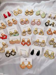 18 Artikel - Edelstahl Ohrringe, asymmetrische Multi-Element Ohrstecker, verblassen nicht leicht, geeignet für den täglichen Damenbedarf und als Geschenke.