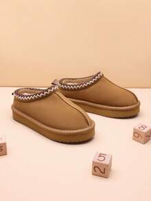 Kids' Fuzzy Slippers For Boys & Girls - Soft Indoor/Outdoor House Shoes, Non-Slip Platform Slip-Ons For Toddlers, Little & Big Kids - Lạc đà - Xem 1