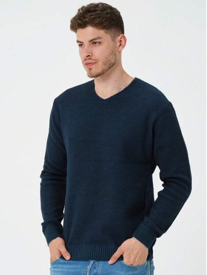 Men's V-Neck Jacquard Sweater Regular Fit