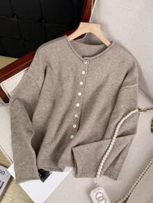 Vivid Style 女士卷边下摆圆领贝壳扭结纽扣长袖针织开衫，短款宽松舒适纯色毛衣，复古风格，适合圣诞节、新年等场合穿着。 - 棕色 - 查看 11