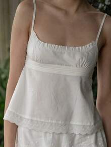 Womens Tops Y2k Crop Tops Stylish Lace Patchwork Hem Floral Embroidery Camisoles Vintage Solid Color Eyelets Spaghetti Strap Tank Tops Boat Neck Loose Fit Cami Tops Summer Casual Daily Vests Beach Vacation Clothes Streetwear Aesthetic Clothes - trắng - Xem 2