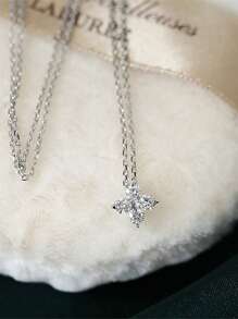 Shescity 1pc 0.03 Micron Plated Minimalist White Flower Shaped Pendant, Suitable For Women's Travel, Festivals, Parties, Gifts, Daily Occasions