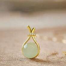 Light Luxury Imitation Hetian Jade Lucky Bag Pendant Necklace Alloy Women's Titanium Steel Necklace High-End Temperament Simple Versatile Jewelry New Titanium Steel Non-Fading Lucky Bag Necklace Does Not Fade And Is Not Afraid Of Water Transport Light Luxury Niche Temperament High-End Clavicle Chain Pendant - vòng cổ - Xem 4