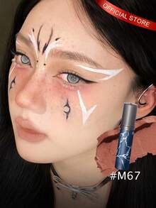 GIRLCULT 爱之细语哑光唇彩 M67 城市黎明 | 晨雾薄纱 | 混凝土玫瑰雾霾 | 云雾般哑光 | 都市模糊 | 办公室派对时尚 | 羽毛般轻盈持久 | 透气霜亮 | 派对季节之星 | 3.8 毫升/0.13 液体盎司 - M67 City Dawn - 查看 2