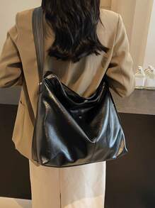 1 pieza Bolso de hombro de mujer de estilo vintage negro con remaches, ojetes y costuras, con acabado encerado, bolso de tote versátil y casual apto para uso diario, ir a la universidad, de gran capacidad tipo cubo, nueva llegada de otoño/invierno