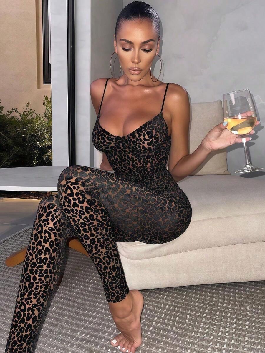 2025 Summer New Arrival Women's Sexy Deep V Neck Camisole - Flocked, Skinny Fit, Bodycon Jumpsuit - Màu Khaki - Xem 1