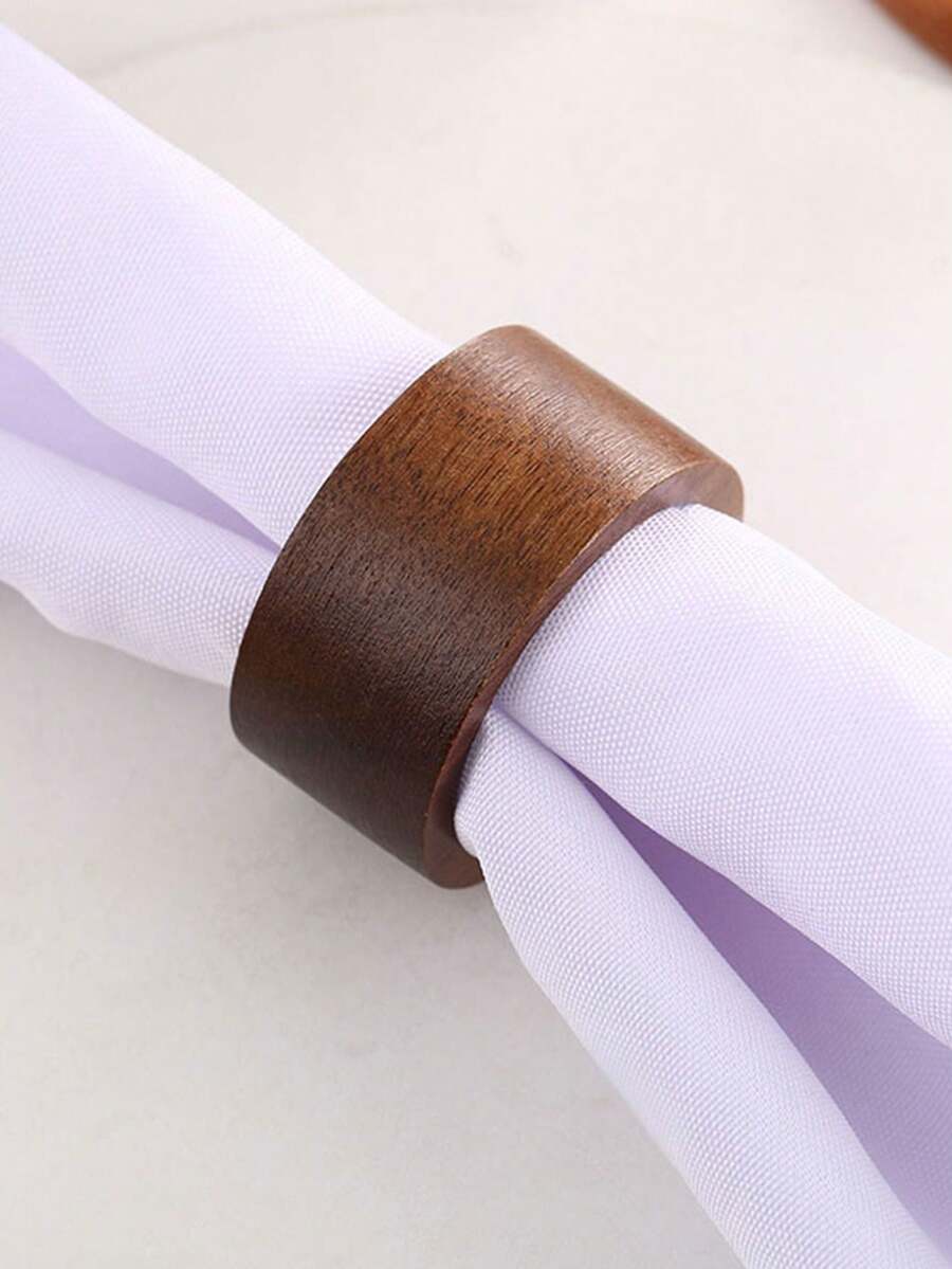 Simple Solid Color Wooden Napkin Ring Fashion Joker Hotel Table Napkin Buckle Restaurant Cloth Ring.