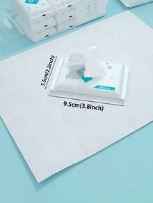 7/14/28/63/126片装可拆卸清洁湿巾（小号 9.5*5.5cm）| 便携式湿巾，适用于清洁旅行表面、户外、厨房、浴室和徒步旅行用品，不含酒精，保湿，是居家、学生、办公室和节日聚会的必备品（多用途） - 彩色 - 查看 8