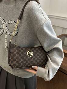 3 Colors Available Minimalist French Crescent Bag, High-Quality Niche Exquisite Crossbody Bag, Niche Letter Print Women's Handbag, M-Shaped Metal Decor, Adjustable Leather Strap, Lightweight Versatile Fashion Shoulder/Underarm Bag For Outing, Shopping, Commuting - Multicolor - View 9