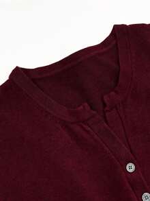 女士纯色V领短袖针织T恤，轻薄宽松，修身时尚，简约高端 - 酒紅色 - 查看 5