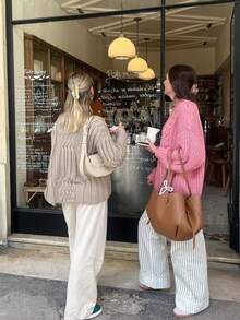 Einfacher Zopfstrick Rundhals Langarm Pullover