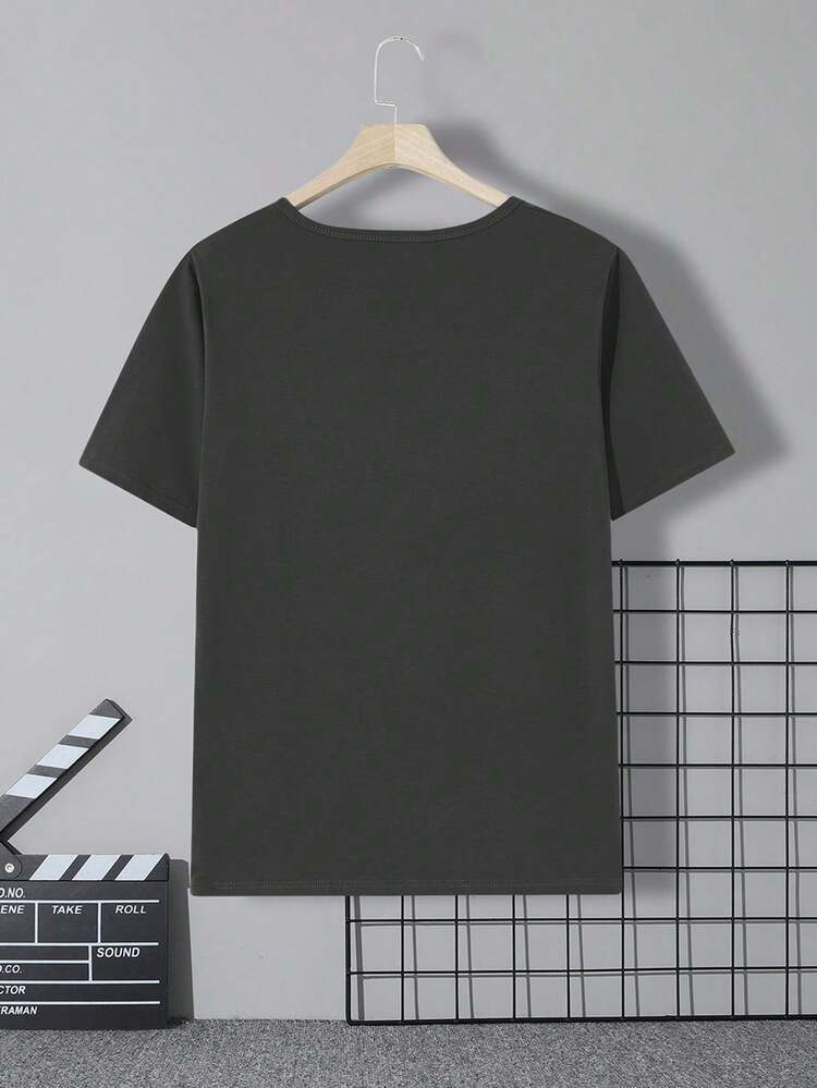 100% Cotton Casual Men's Short Sleeve V-Neck T-Shirt, Paired With American Style Shorts, Suitable For Travel/Vacation/Outdoor Camping - Grey - View 2