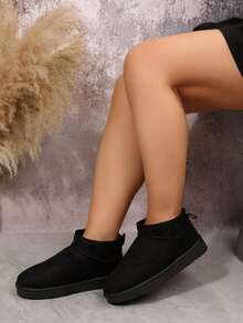 Fall/Winter 2025 New Women's Wool Slippers, Sheepskin Fur Lined Thick Sole Snow Boots, Closed Toe Slip-On Slides, Anti-Slip Outdoor Wear Slippers - Black - View 7