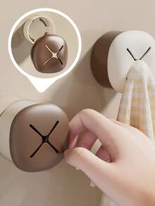 1 pièce/1 set de pinces à serviette et à tissu sans perforation, support mural auto-adhésif, convient pour la cuisine et la salle de bain, disponible en blanc, marron ou jaune foncé, polyvalent pour de multiples scénarios, facile à installer et à nettoyer