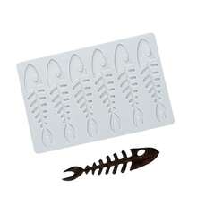 Fish Shape Lace Silicone MouldHollow Fishbone Candy Mould Chocolate Molds Silicone Fondant Lace Pad Cake Mould Clay Mould For Sugarcraft Chocolate